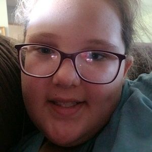 Meet your Posher, Katelyn